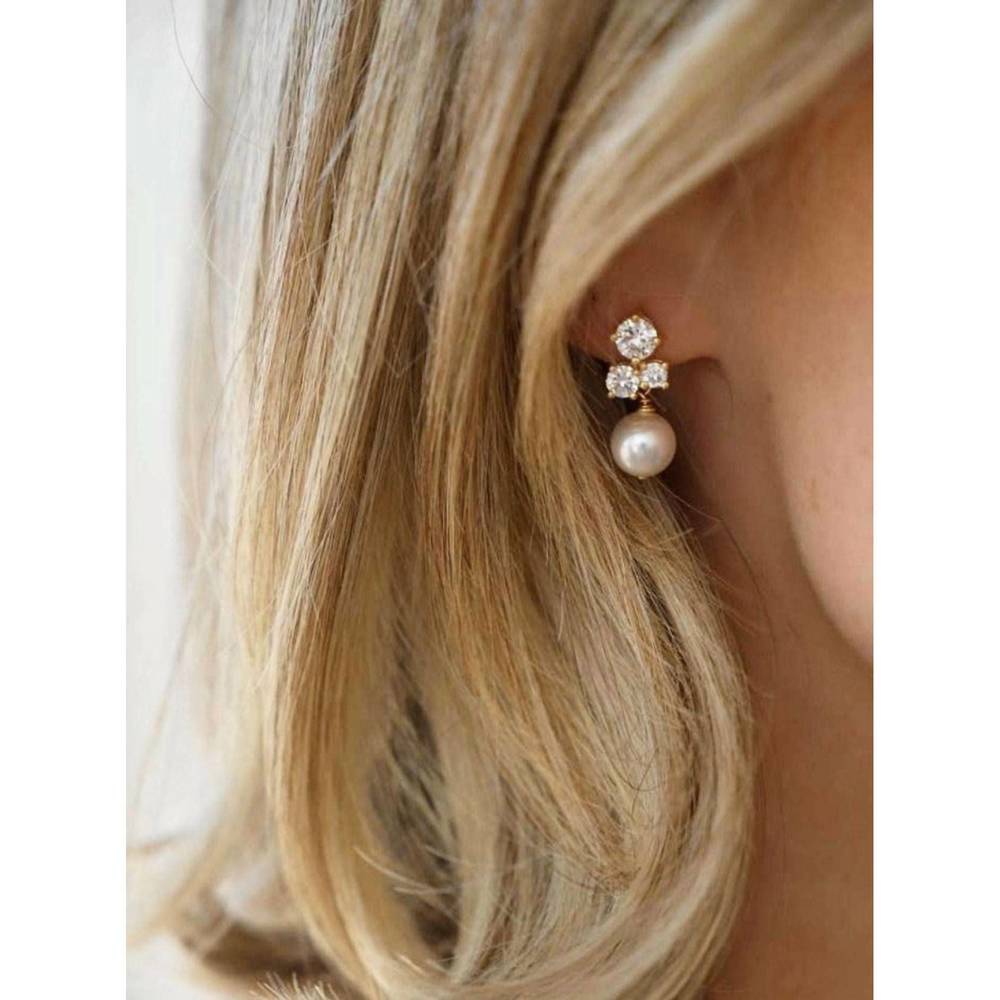Elegant Pearl and Crystal Drop Earrings